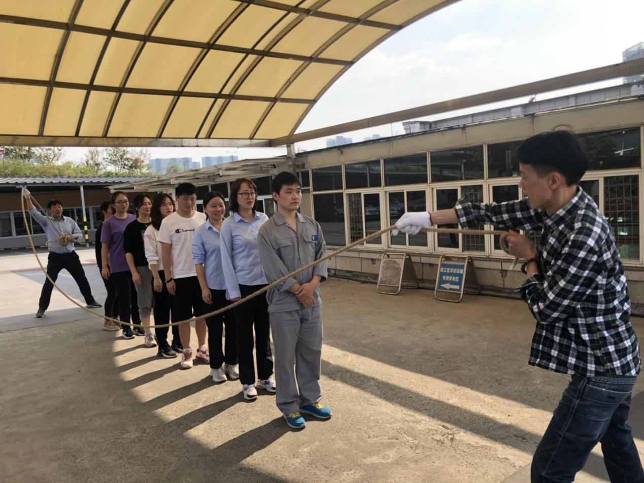 钱江商城积极备战 2020年尊龙凯时集团第三届消防运动会 