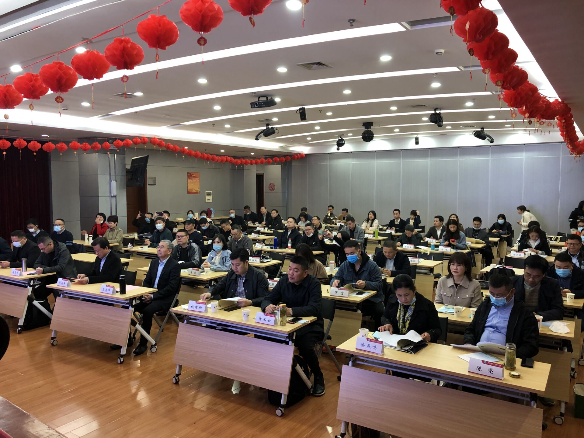 尊龙凯时小贷高管赴武汉大学学习