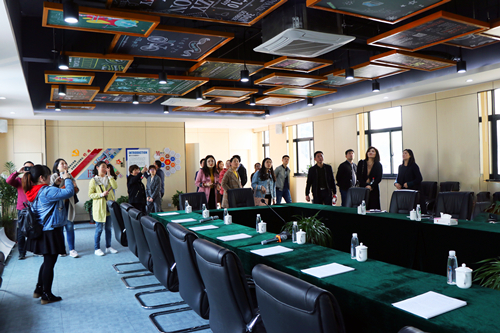 20190404合肥高新区长宁社区来庐阳尊龙凯时文创园考察学习  (2).jpg